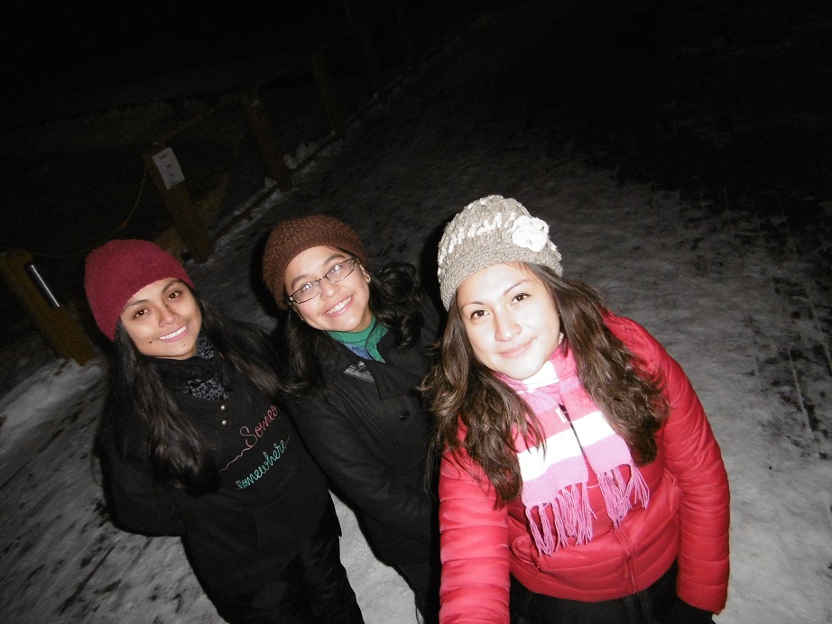 Picture 21 - Monica Castillo Rodas - Friends in snow 1.jpg