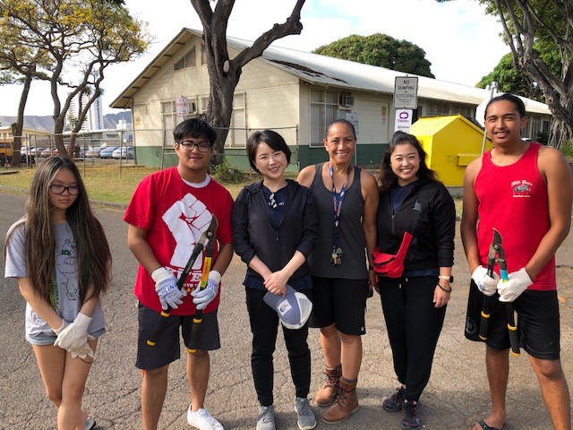 Palolo Stream Cleanup Volunteers